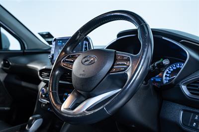 2019 Hyundai Santa Fe - Thumbnail
