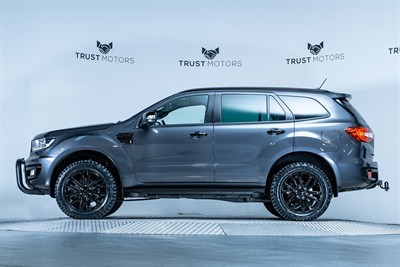 2021 Ford Everest - Thumbnail