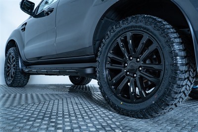 2021 Ford Everest - Thumbnail