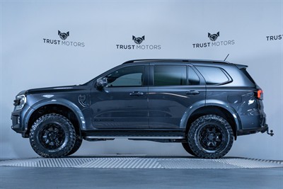 2023 Ford Everest - Thumbnail