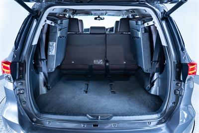2018 Toyota Fortuner - Thumbnail
