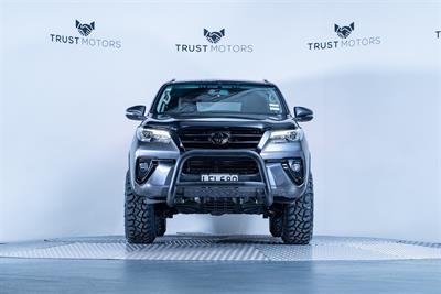 2018 Toyota Fortuner - Thumbnail