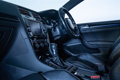 2014 Volkswagen Golf - Thumbnail