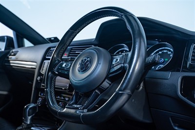 2014 Volkswagen Golf - Thumbnail