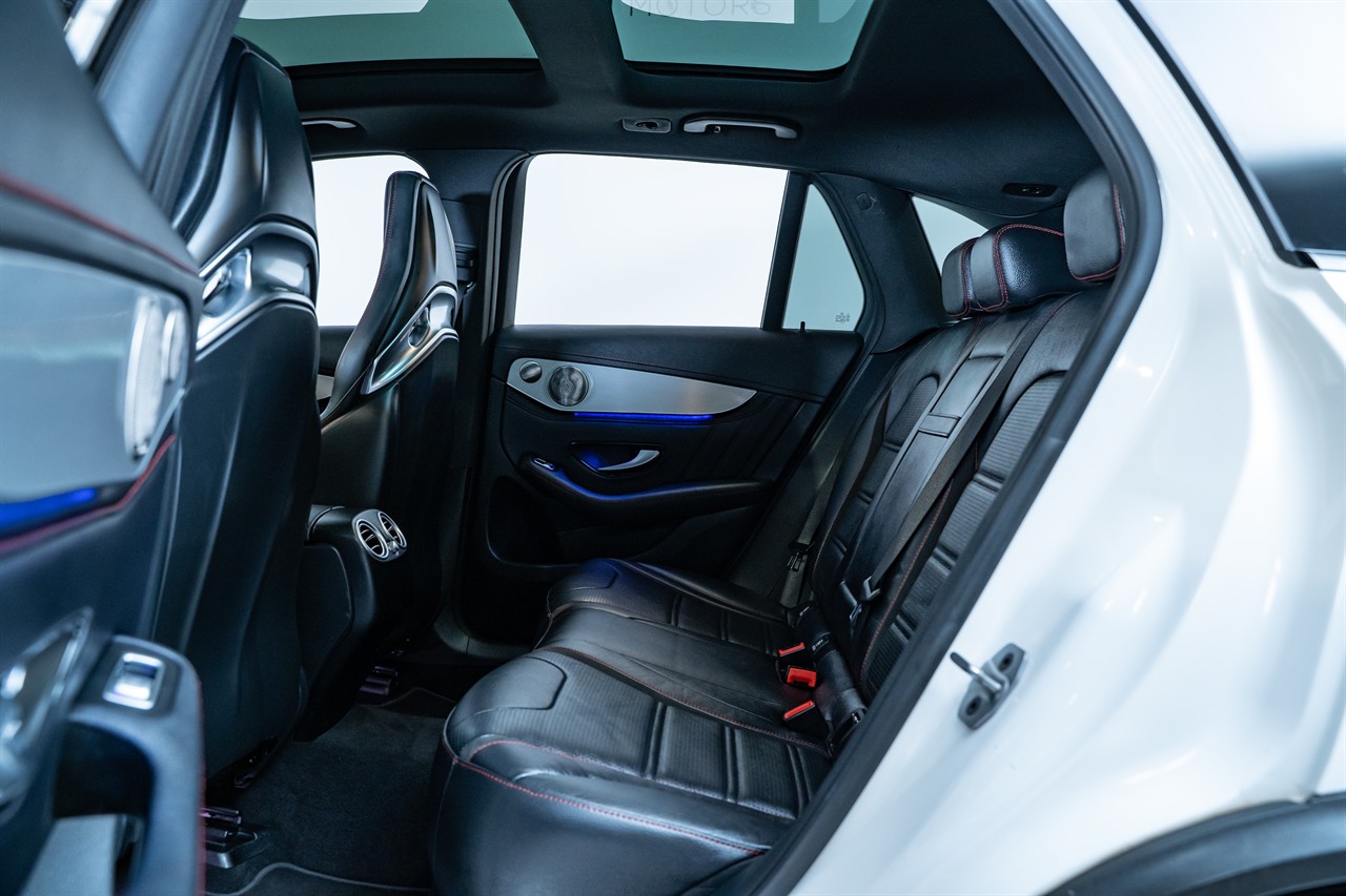 2021 Mercedes-Benz GLC 43