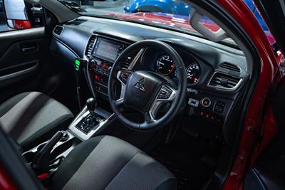 2021 Mitsubishi Triton - Thumbnail