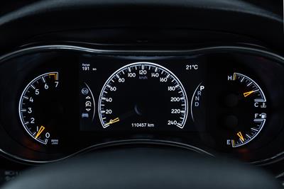 2022 Jeep Grand Cherokee - Thumbnail