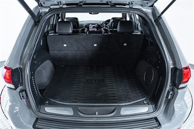 2020 Jeep Grand Cherokee - Thumbnail