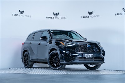 2021 Toyota Highlander - Thumbnail