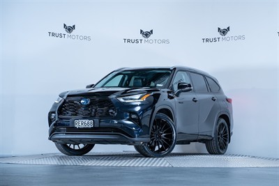 2021 Toyota Highlander - Thumbnail