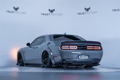 2019 Dodge Challenger - Thumbnail