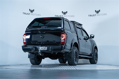 2021 Nissan Navara - Thumbnail