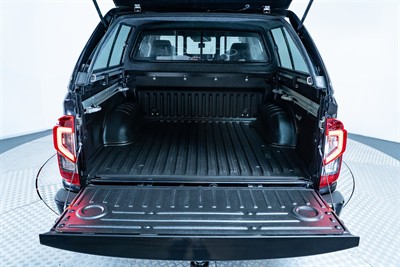 2021 Nissan Navara - Thumbnail