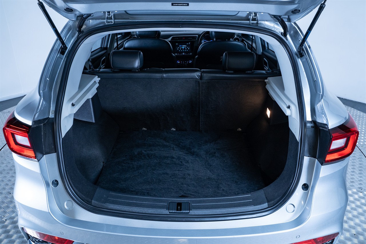 2023 MG ZS