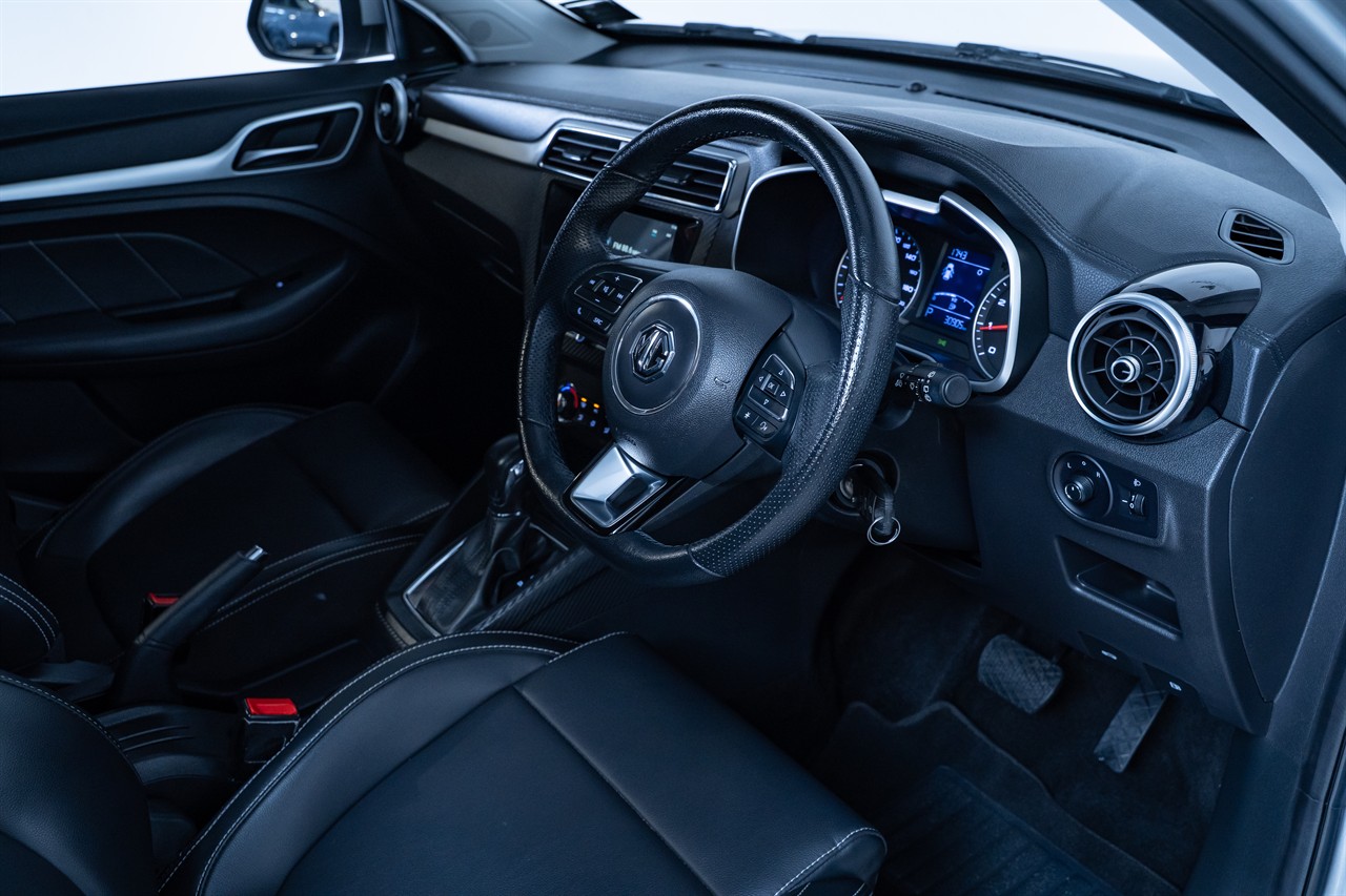 2023 MG ZS