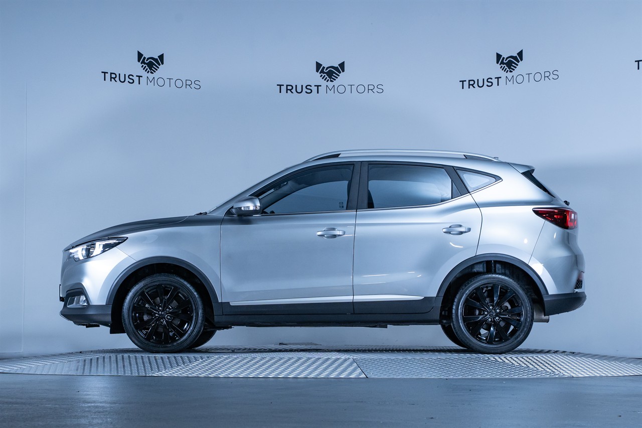 2023 MG ZS