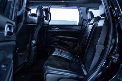 2017 Jeep Grand Cherokee - Thumbnail