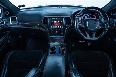 2017 Jeep Grand Cherokee - Thumbnail