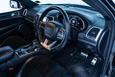 2017 Jeep Grand Cherokee - Thumbnail