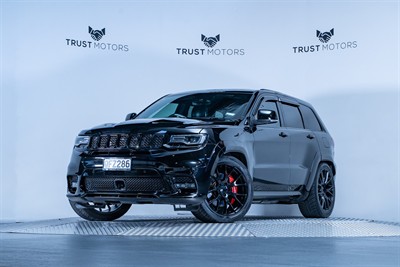 2017 Jeep Grand Cherokee - Thumbnail