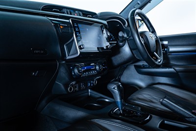 2022 Toyota Hilux - Thumbnail