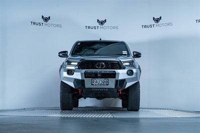2022 Toyota Hilux - Thumbnail