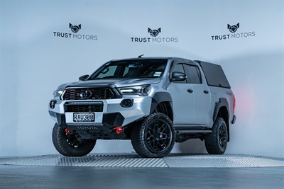 2022 Toyota Hilux - Thumbnail