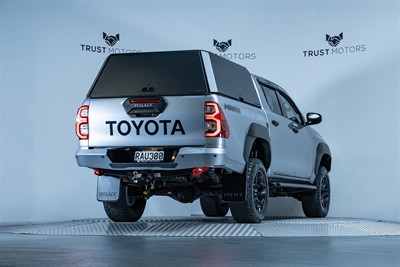 2022 Toyota Hilux - Thumbnail