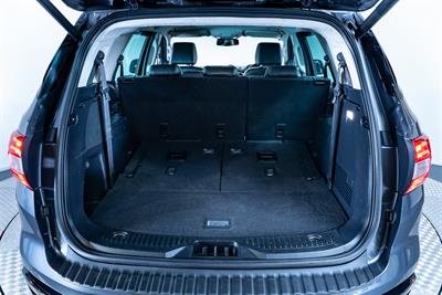 2021 Ford Everest - Thumbnail