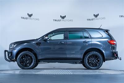 2021 Ford Everest - Thumbnail