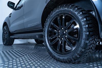 2021 Ford Everest - Thumbnail