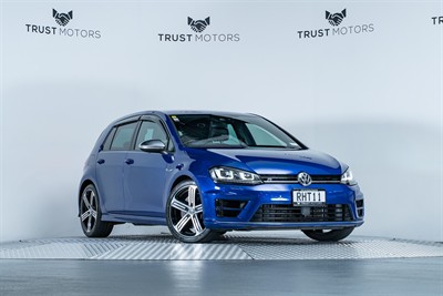 2014 Volkswagen Golf - Thumbnail