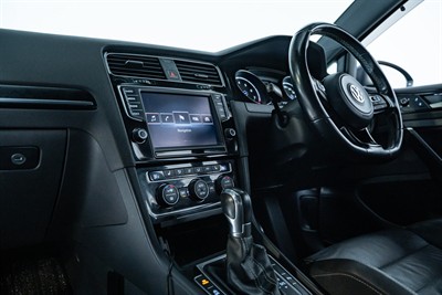 2014 Volkswagen Golf - Thumbnail