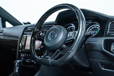2014 Volkswagen Golf - Thumbnail