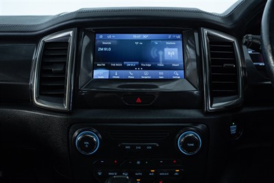 2021 Ford Everest - Thumbnail