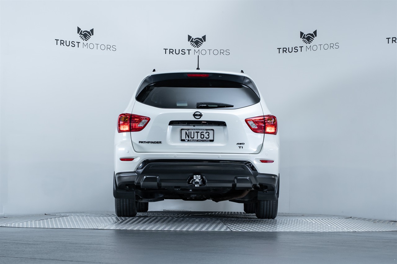 2017 Nissan Pathfinder