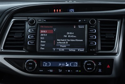 2018 Toyota Highlander - Thumbnail