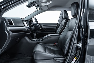 2018 Toyota Highlander - Thumbnail