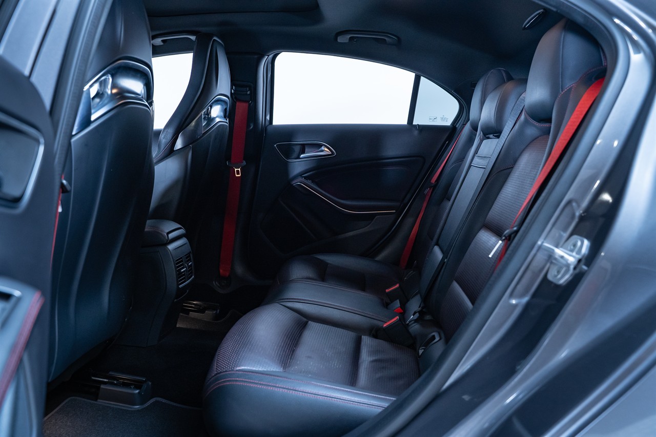 2016 Mercedes-Benz A 45