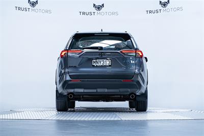 2019 Toyota Rav4 - Thumbnail