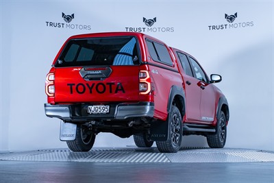 2021 Toyota Hilux - Thumbnail