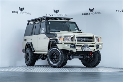 2023 Toyota Landcruiser - Image Coming Soon
