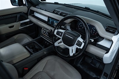 2020 Land Rover Defender - Thumbnail