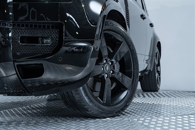 2020 Land Rover Defender - Thumbnail