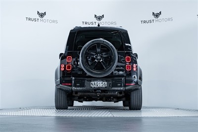 2020 Land Rover Defender - Thumbnail