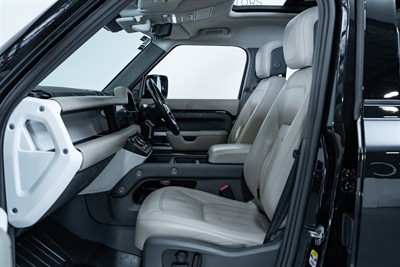 2020 Land Rover Defender - Thumbnail