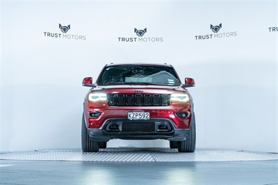 2017 Jeep Grand Cherokee - Thumbnail