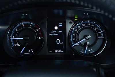 2023 Toyota Hilux - Thumbnail