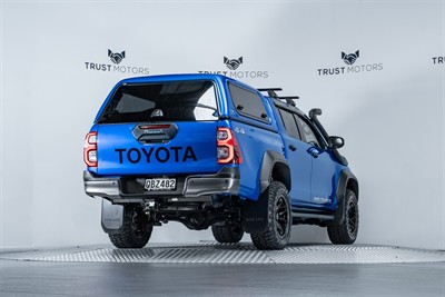 2023 Toyota Hilux - Thumbnail