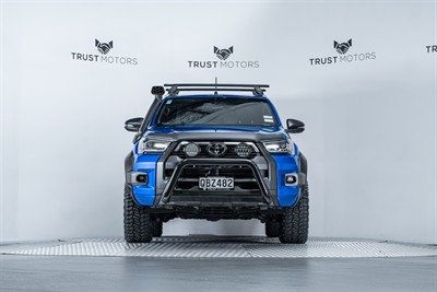 2023 Toyota Hilux - Thumbnail
